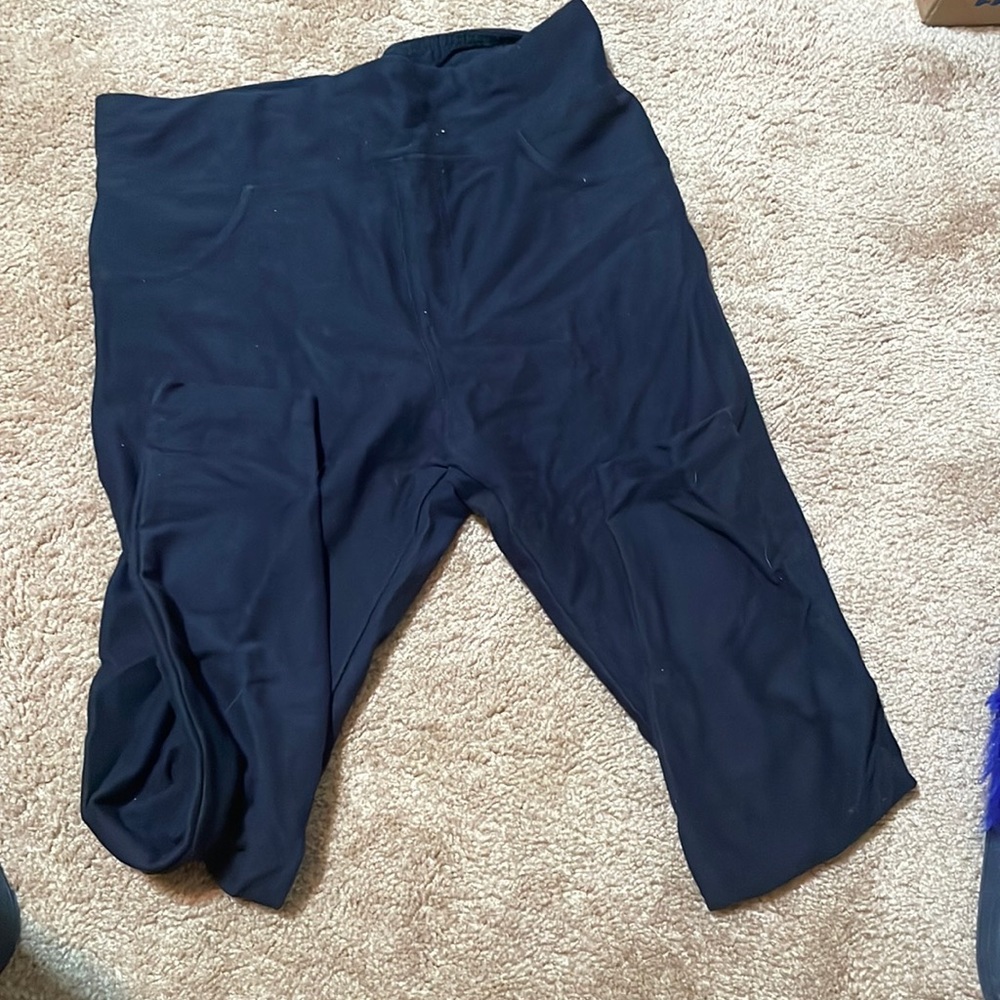 Jean leggings black large with back pockets skinny